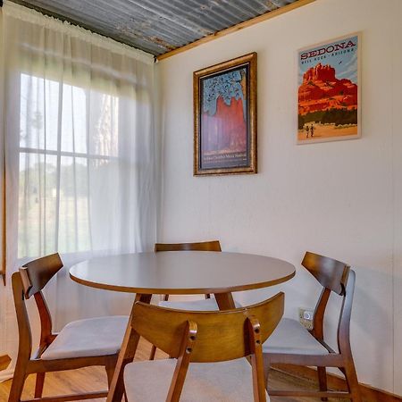 Delightful Carmine Studio On Farm Near Round Top! Exterior photo